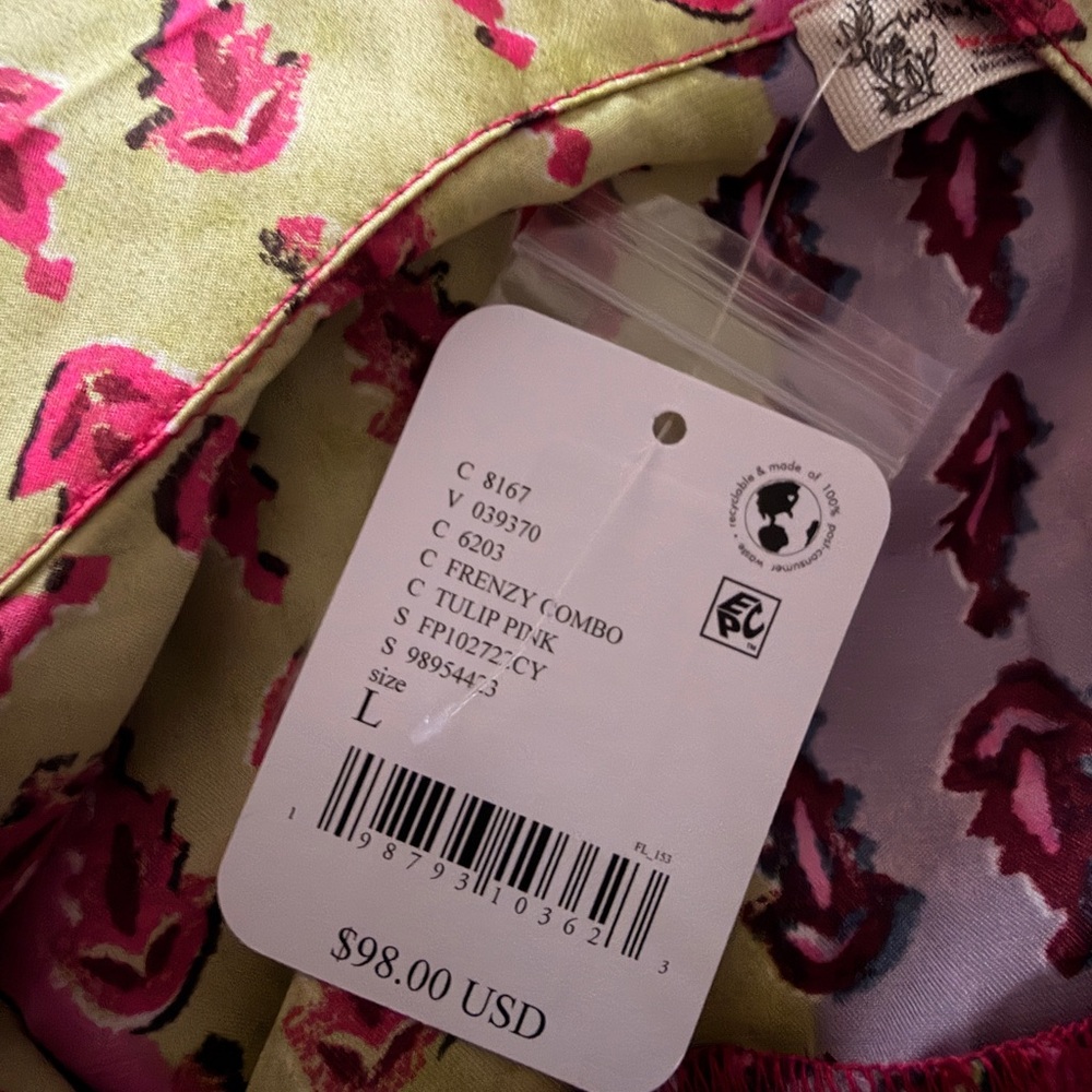FREE PEOPLE silk pajamas - size large.  NEVER WORN!